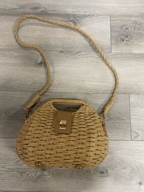 Woven Straw Crossbody Bag in Tan - Women's Shoulder Bag